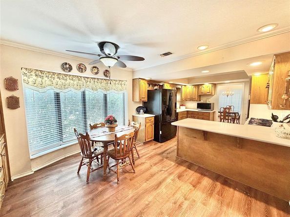 1800  Southridge Drive , Denton Texas 76205