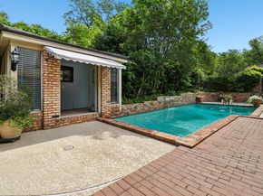 1015  Crowley Road , Arlington Texas 76012