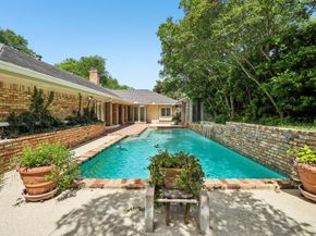 1015  Crowley Road , Arlington Texas 76012