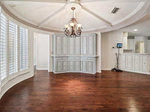 1015  Crowley Road , Arlington Texas 76012
