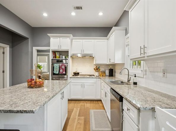 1223 S Waverly Drive , Dallas Texas 75208