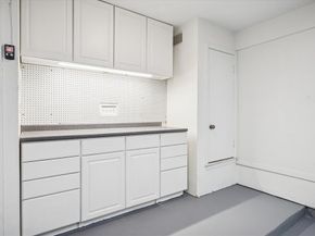 17490  Meandering Way  207, Dallas Texas 75252