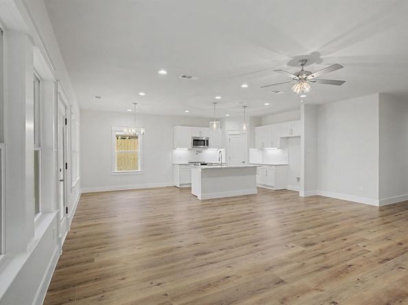 4125 S Denley Drive , Dallas Texas 75216