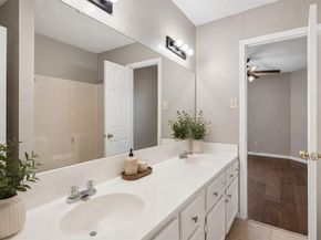 2813  Wimbledon Court , Garland Texas 75041