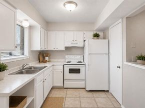 2813  Wimbledon Court , Garland Texas 75041