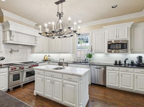 6815  Park Lane , Dallas Texas 75225