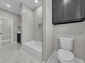 225  Nw 16th Street , Grand Prairie Texas 75050