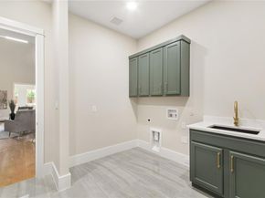 5622  Amherst  , Dallas Texas 75209