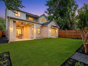 5622  Amherst  , Dallas Texas 75209