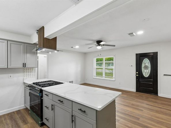 1540  Murray Drive , Garland Texas 75042