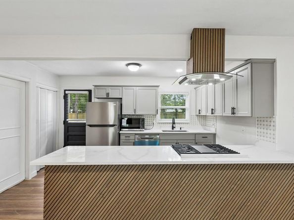 1540  Murray Drive , Garland Texas 75042