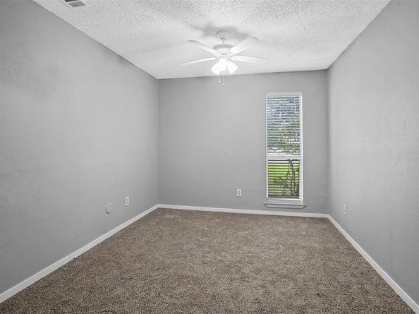 2156  Fleur De Lis Court , Arlington Texas 76012