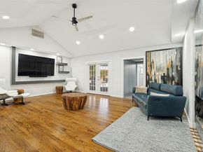 6566  Ridgeview Circle , Dallas Texas 75240