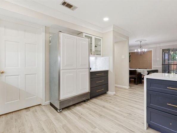 6610  Lake Shore Drive , Garland Texas 75044