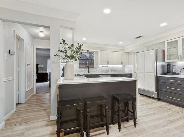 6610  Lake Shore Drive , Garland Texas 75044