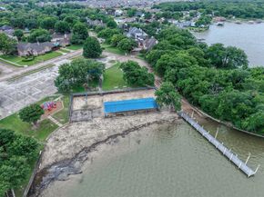 1805  Spinnaker Lane , Azle Texas 76020