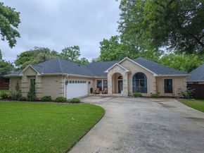 1805  Spinnaker Lane , Azle Texas 76020
