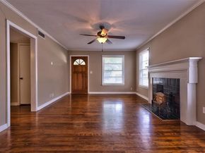 3800  El Campo Avenue , Fort Worth Texas 76107
