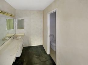 1801  Plantation Road , Garland Texas 75044