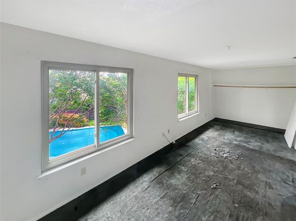 1801  Plantation Road , Garland Texas 75044