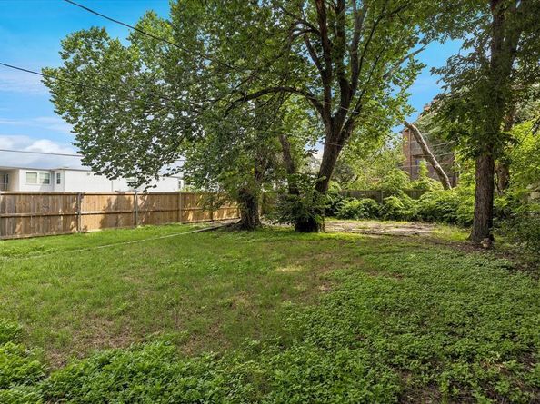 5142  N Hall Street , Dallas Texas 75235