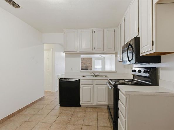 119  Larchbrook Drive , DeSoto Texas 75115