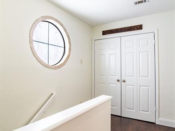 4015  Holland Avenue  106, Dallas Texas 75219