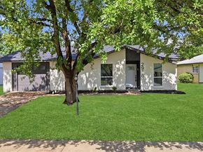 2916  Rayswood Drive , Carrollton Texas 75007
