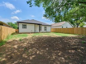 1405 E Maddox Avenue , Fort Worth Texas 76104