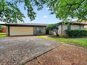304  Shady Lane , Azle Texas 76020