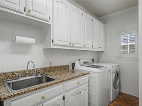 5831  London Lane , Dallas Texas 75252