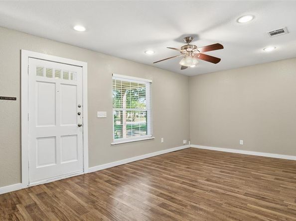3524  South Drive , Fort Worth Texas 76109