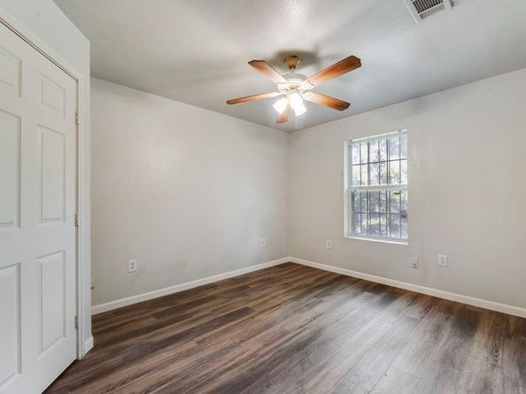 2526  Exeter Avenue , Dallas Texas 75216