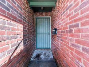 2526  Exeter Avenue , Dallas Texas 75216
