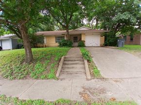 520  Highcrest Drive , Dallas Texas 75232