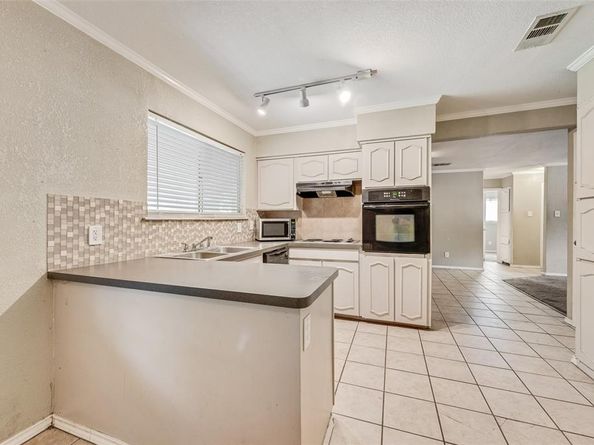 2510  Coulee Street , Irving Texas 75062