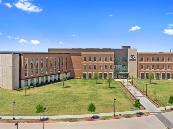 1109  Falcon Drive , Crowley Texas 76036