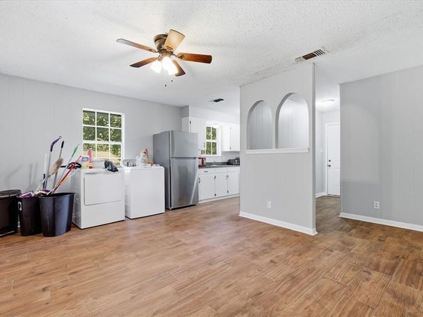 332  Ruth Street , Denton Texas 76205