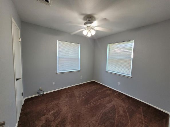3233  Hiawatha Trail , Lake Worth Texas 76135