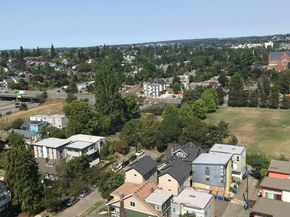 4540 8th Avenue NE 2004, Seattle WA 98105