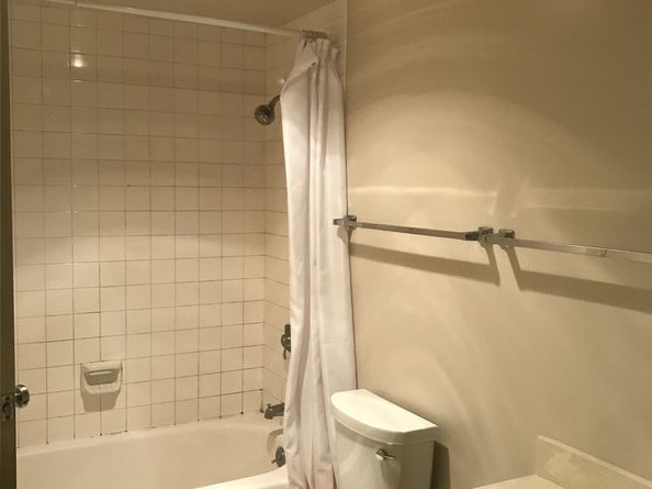 4540 8th Avenue NE 2004, Seattle WA 98105
