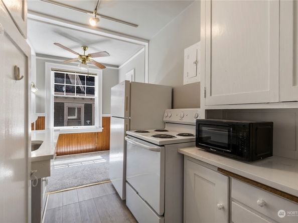 321 Boylston Avenue E 202, Seattle WA 98102