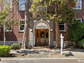 321 Boylston Avenue E 202, Seattle WA 98102