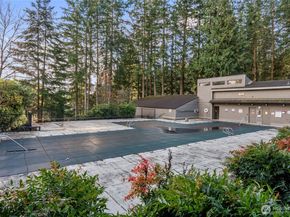 6439 139th Avenue NE 19, Redmond WA 98052