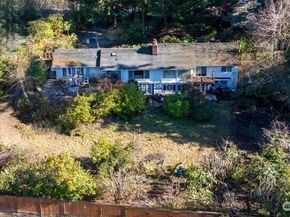 Undisclosed Address #2476214, Clyde Hill WA 98004