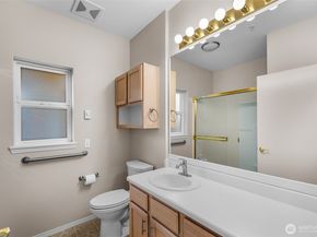 22519 SE 38th Terrace 1423, Issaquah WA 98029