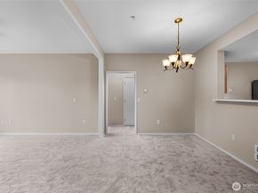 22519 SE 38th Terrace 1423, Issaquah WA 98029