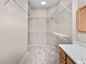 22519 SE 38th Terrace 1423, Issaquah WA 98029