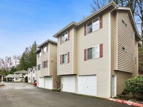 595 Newport Way NW C4, Issaquah WA 98027