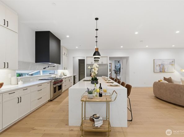 218 163rd Place SE, Bellevue WA 98008